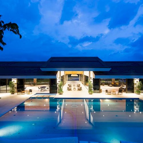 Ardsley Acres Hotel Court